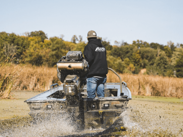 Alpha Mudboat, Back of Boat, Watertrial, Spraying Tail